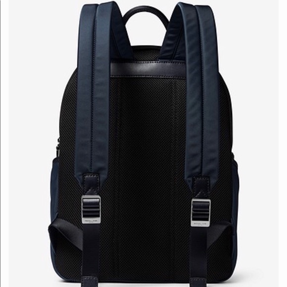 Blue Mikael kors Bag pack - Picture 3 of 4